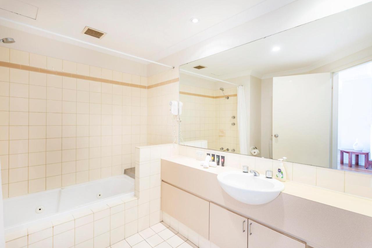 Perth West End Apartment 406 - Executive Escapes ภายนอก รูปภาพ
